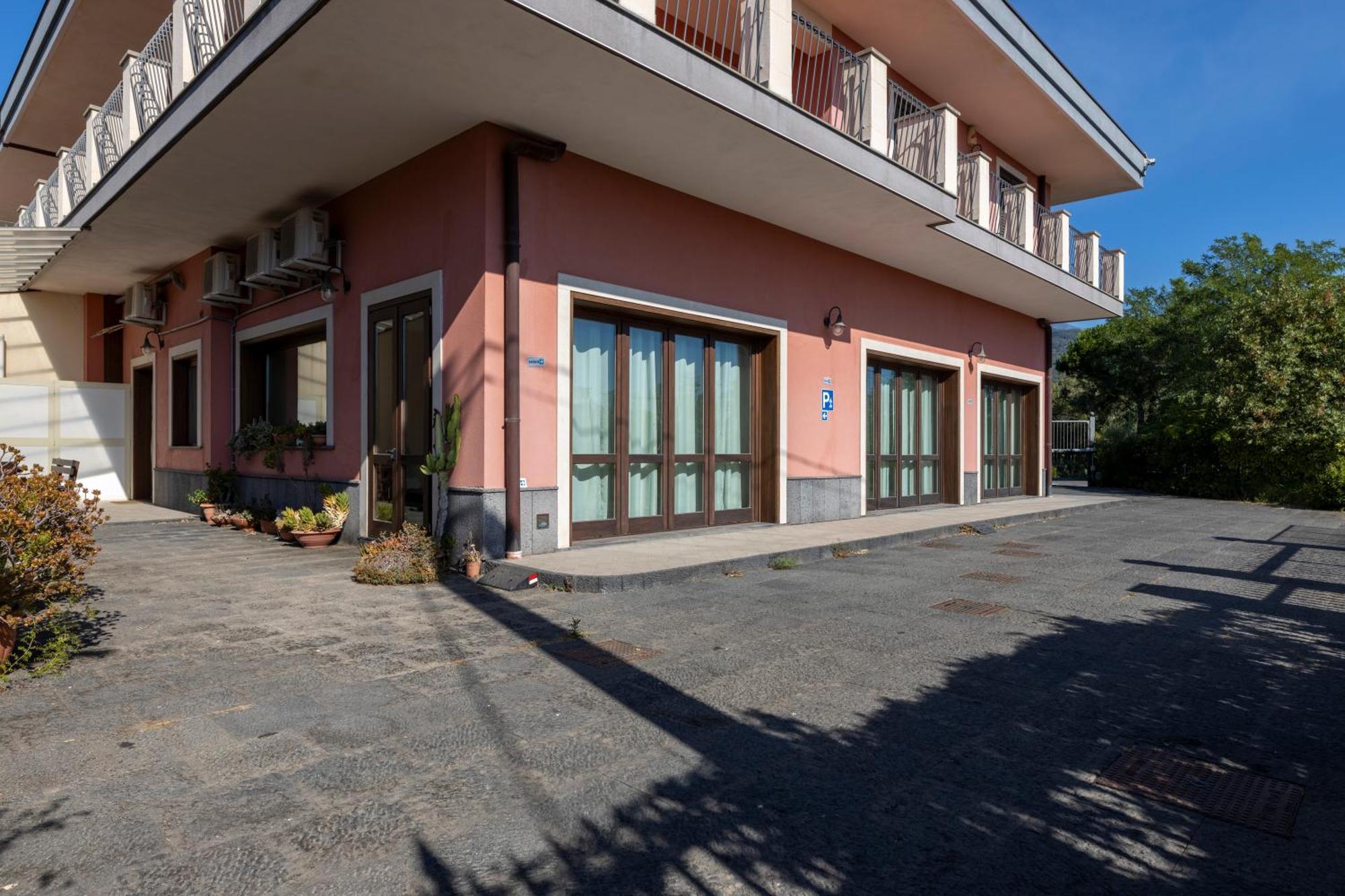 Villa Vulcano, Tra L'Etna E Il Mare Zafferana Etnea Exterior photo